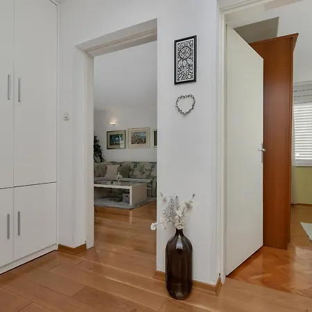 Marina Apartment