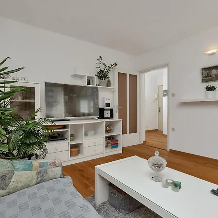 Marina Apartman Makarska